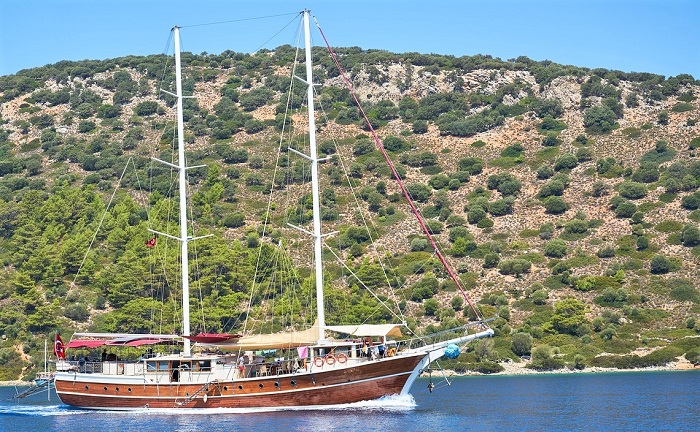 Gulet cruising in Turkey